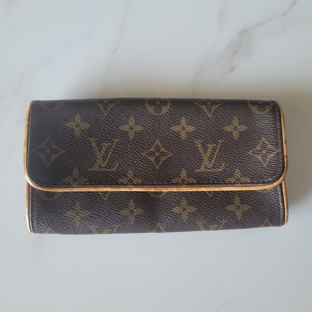 Authentic Louis Vuitton Monogram Long Wallet